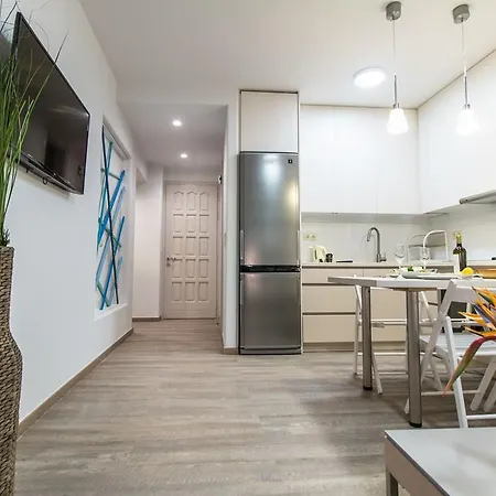 2 Bedroom With Balcony, St Georges Beace Apartament Naxos City